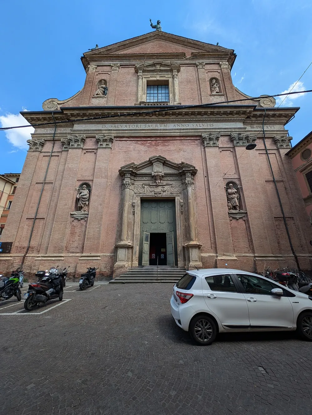 Chiesa del Santissimo Salvatore (Bologna), Bologna — exterior