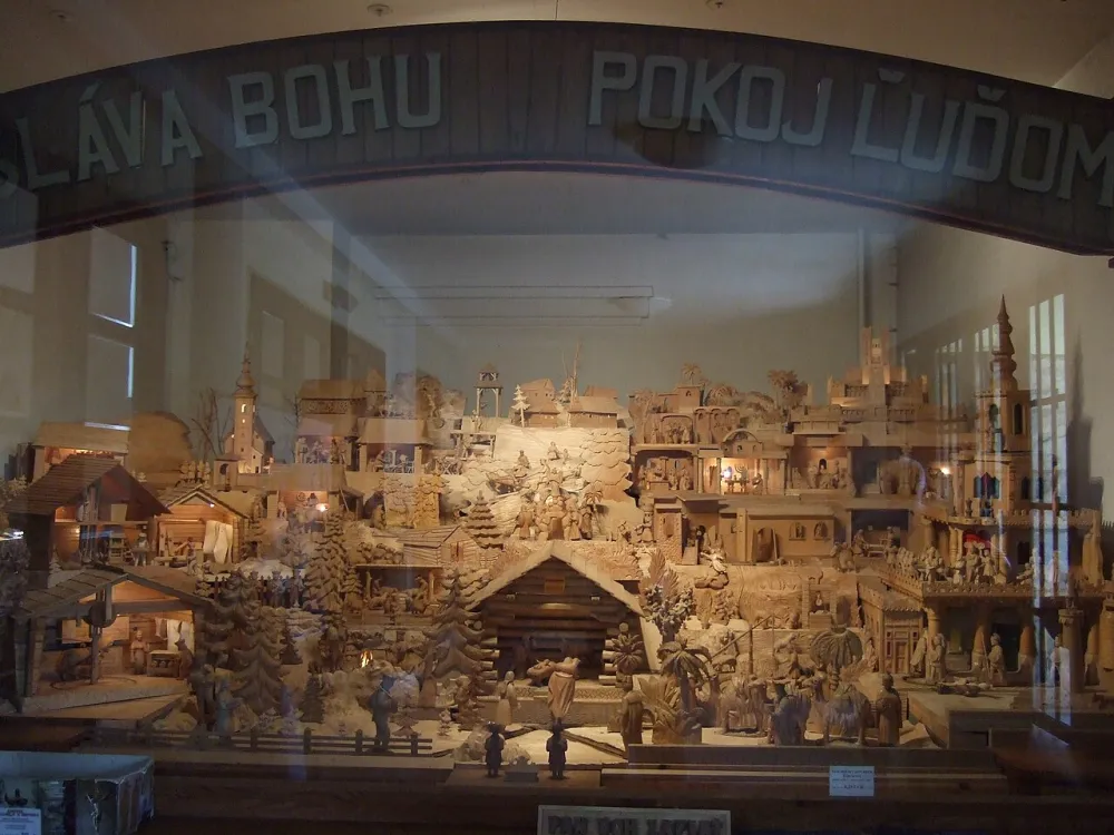 Farský kostol sv. Cyrila a Metoda (diecézna svätyňa, verbisti), Terchová — exterior