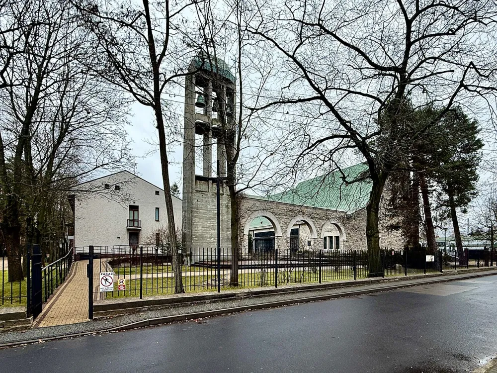 Matki Bożej Królowej Polski w Aninie, Warszawa, Warszawa — exterior
