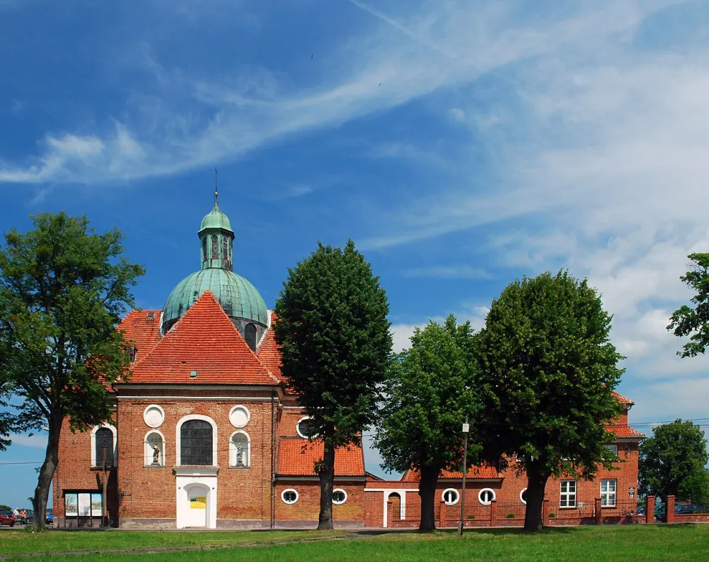 Krzyża Świętego, Braniewo, Braniewo — exterior