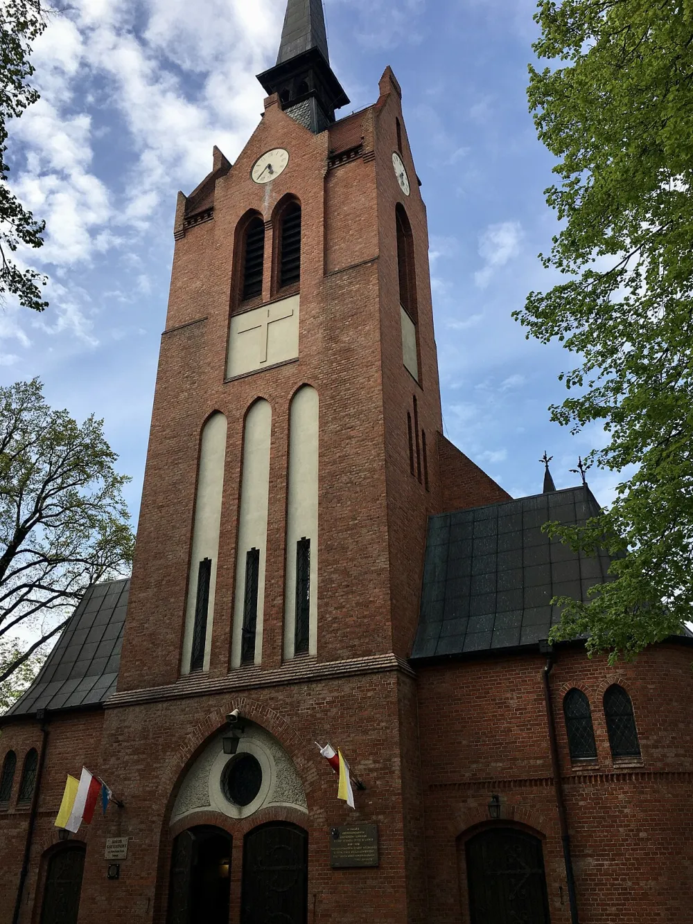 Podwyższenia Krzyża Świętego, Poznań, Poznań — exterior