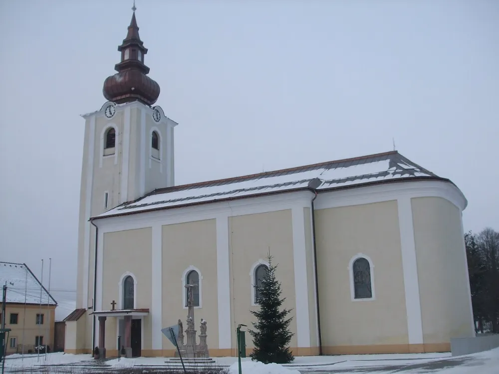 Farský kostol sv. Gála, Predmier — exterior