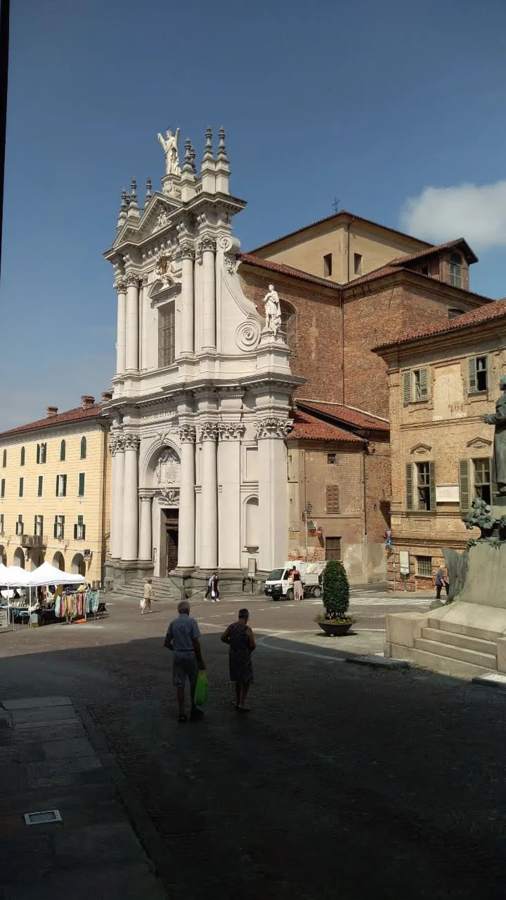 Chiesa di Sant'Andrea Apostolo (Bra), Bra — exterior