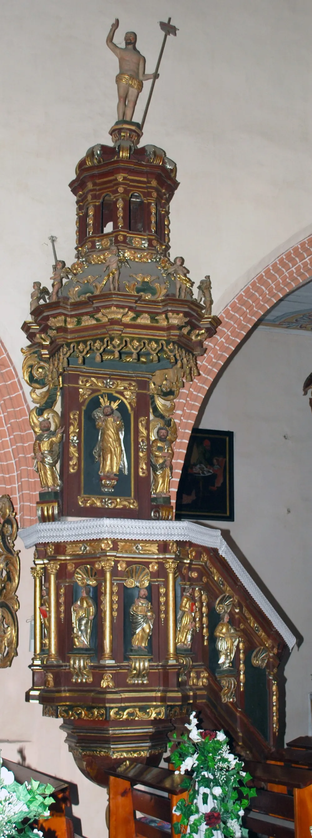Trójcy Przenajświętszej, Dzierzgoń, Dzierzgoń — exterior