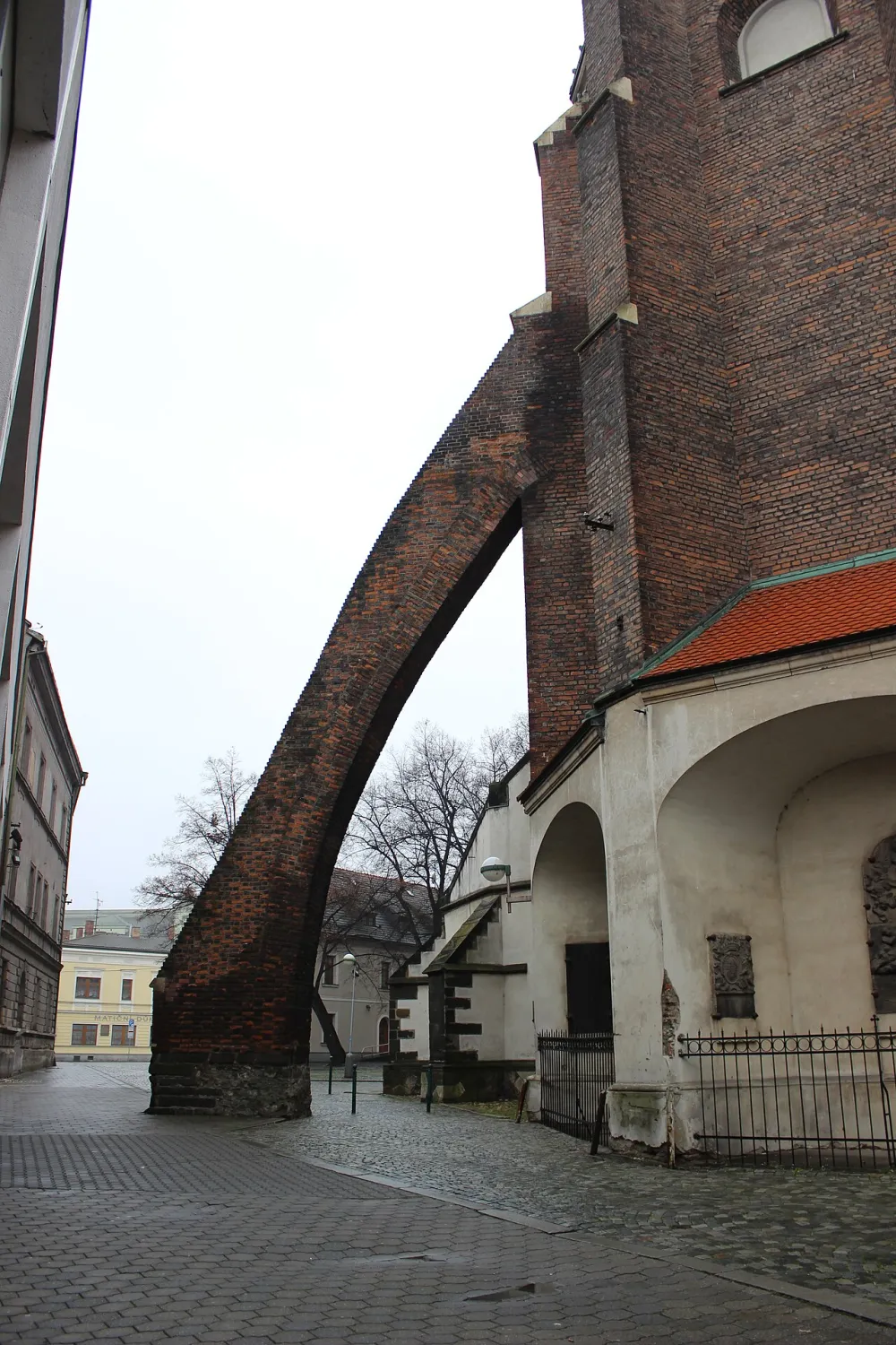 Konkatedrála Nanebevzetí Panny Marie, Opava — exterior