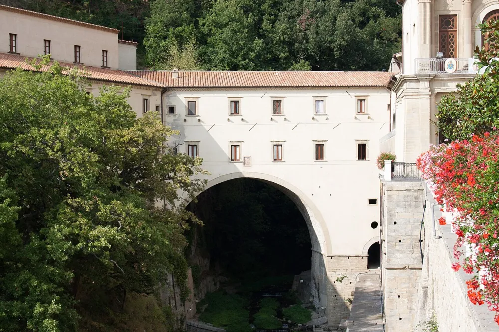 Parrocchia di San Francesco di Paola, Mongrassano — exterior