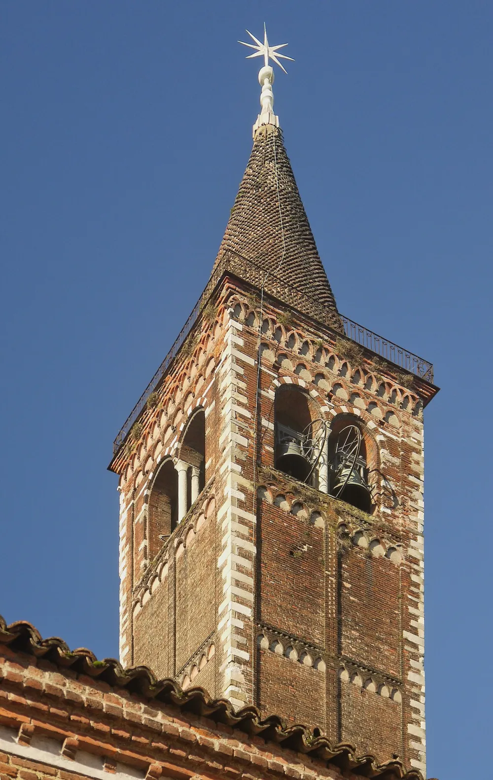 Basílica de Sant'Eustorgio (Milano Centro Storico), Milano — exterior