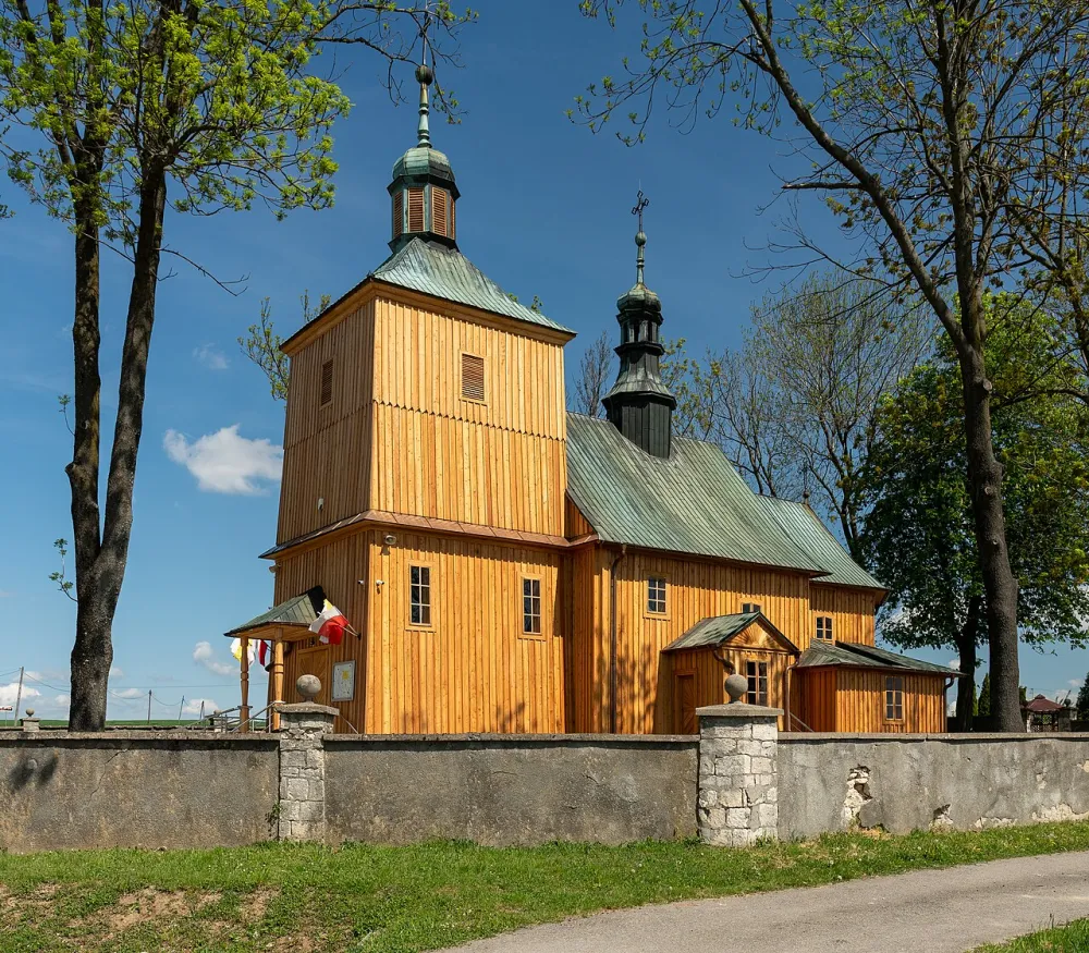 Najświętszej Maryi Panny Częstochowskiej, Mostek, Mostek — exterior