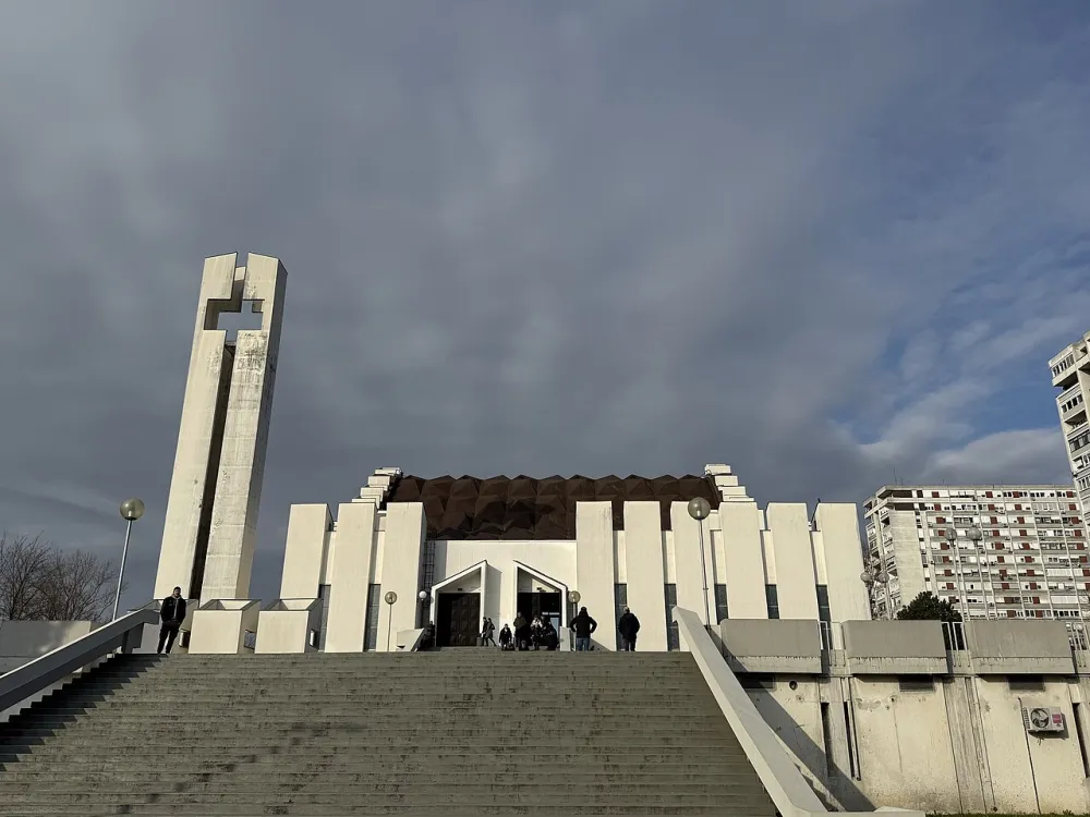 Sv. Križa, Zagreb — exterior