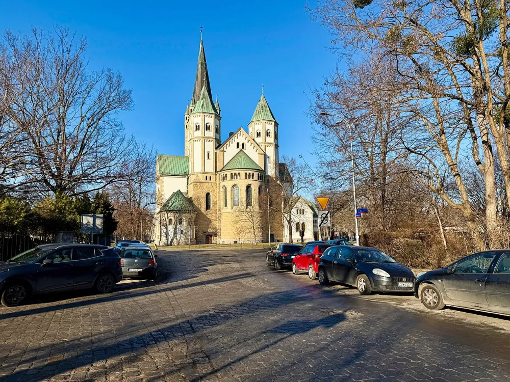 Św. Karola Boromeusza - Sanktuarium Matki Bożej Łaskawej Patronki i Opiekunki Małżeństwa i Rodzin, Wrocław, Wrocław — exterior