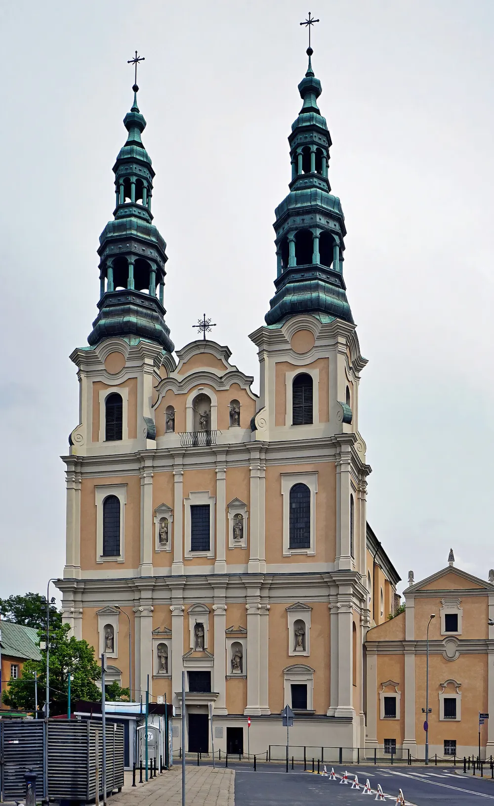 Św. Franciszka Serafickiego, Poznań, Poznań — exterior