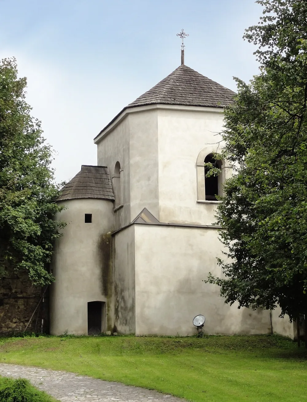Św. Władysława, Szydłów, Szydłów — exterior