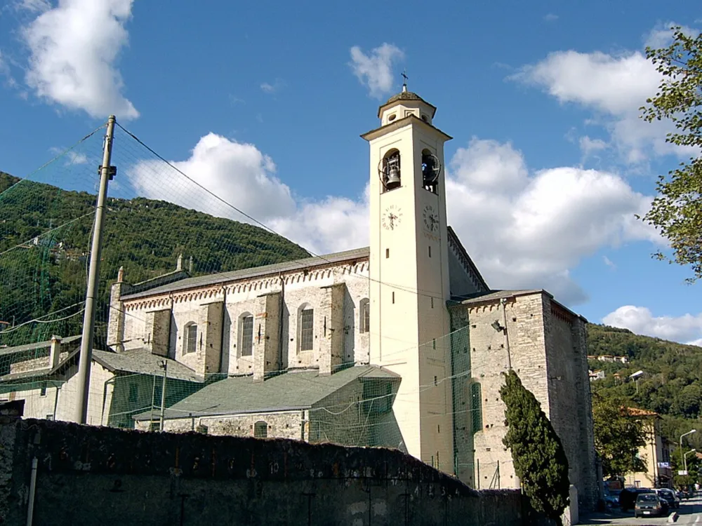Chiesa di Santa Maria Assunta (San Siro, Santa Maria Rezzonico), San Siro — exterior