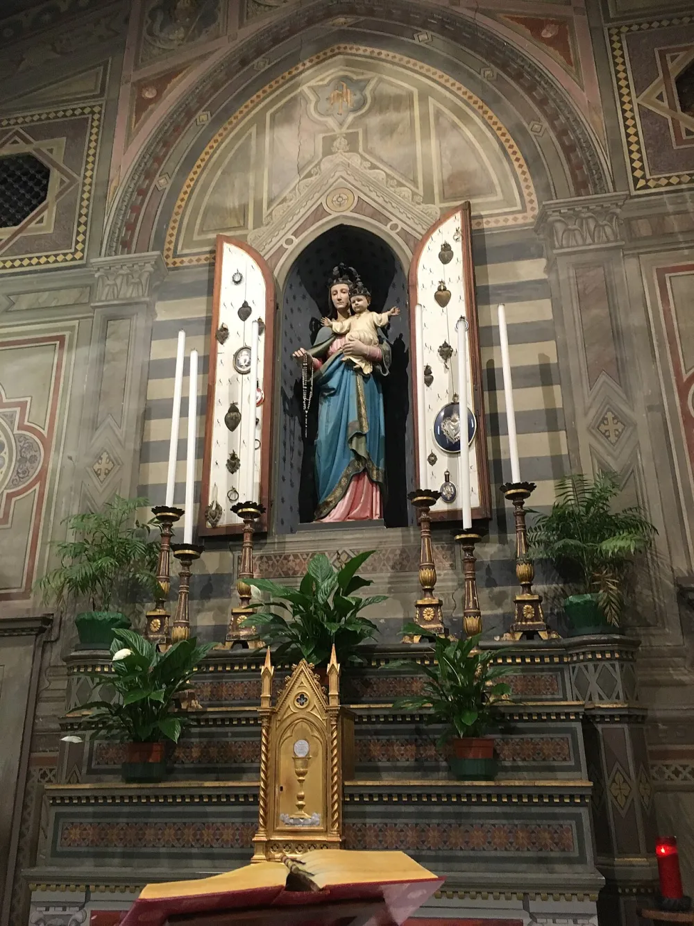 Chiesa di Santi Jacopo e Cristoforo, Castagneto Carducci — exterior