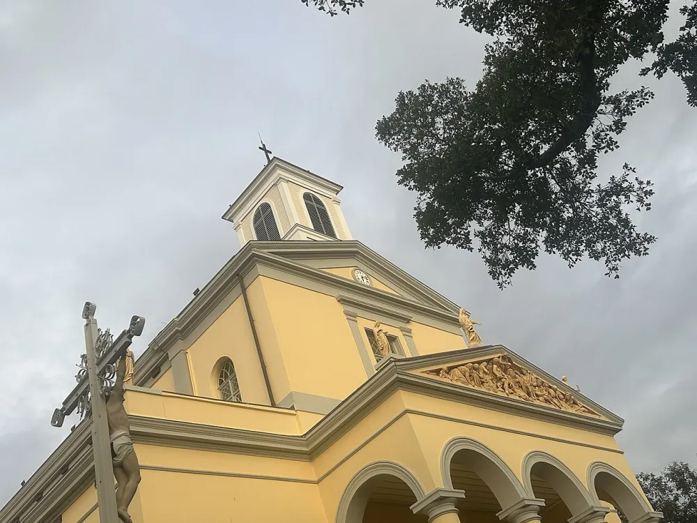 Cathédrale de St Denis (Saint-Denis), Reunion — exterior