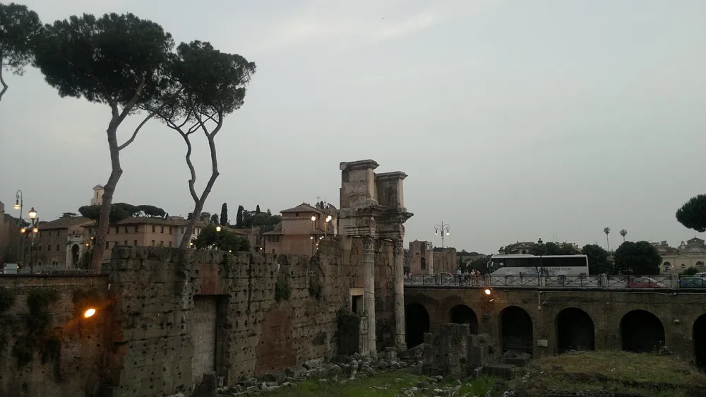 Chiesa dei Santi Quirico e Giulitta ai Fori, Roma — exterior
