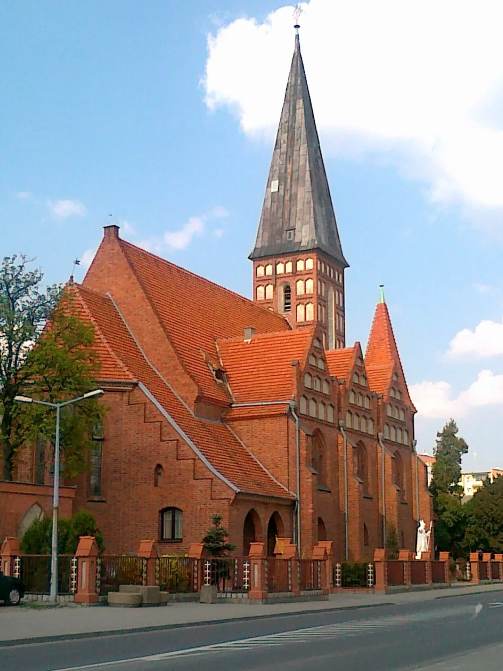 Św. Andrzeja Boboli, Szubin, Szubin — exterior