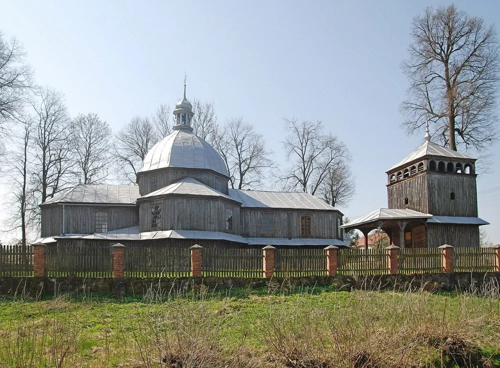 Podwyższenia Krzyża Świętego, Dachnów, Dachnów — exterior
