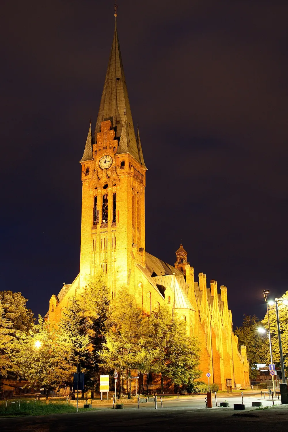 Św. Andrzeja Boboli, Bydgoszcz, Bydgoszcz — exterior