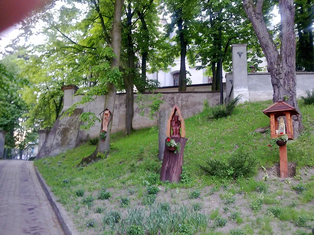 Św. Jana Chrzciciela, Nałęczów, Nałęczów — exterior