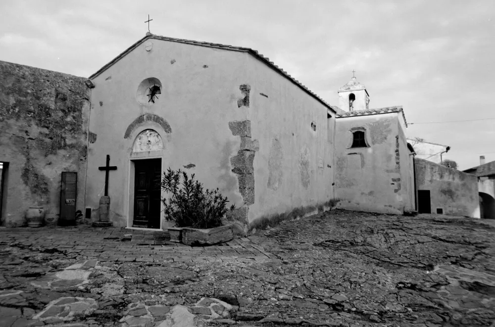 Chiesa di Santa Croce, Piombino — exterior