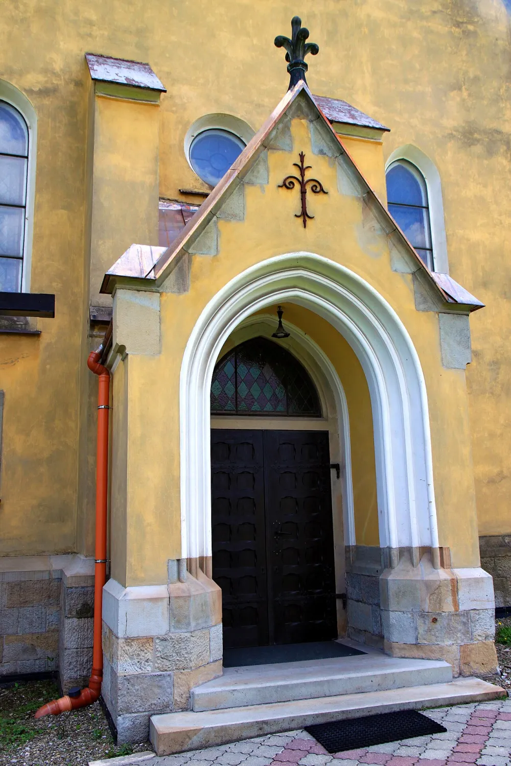 Św. Jerzego, Puńców, Puńców — exterior