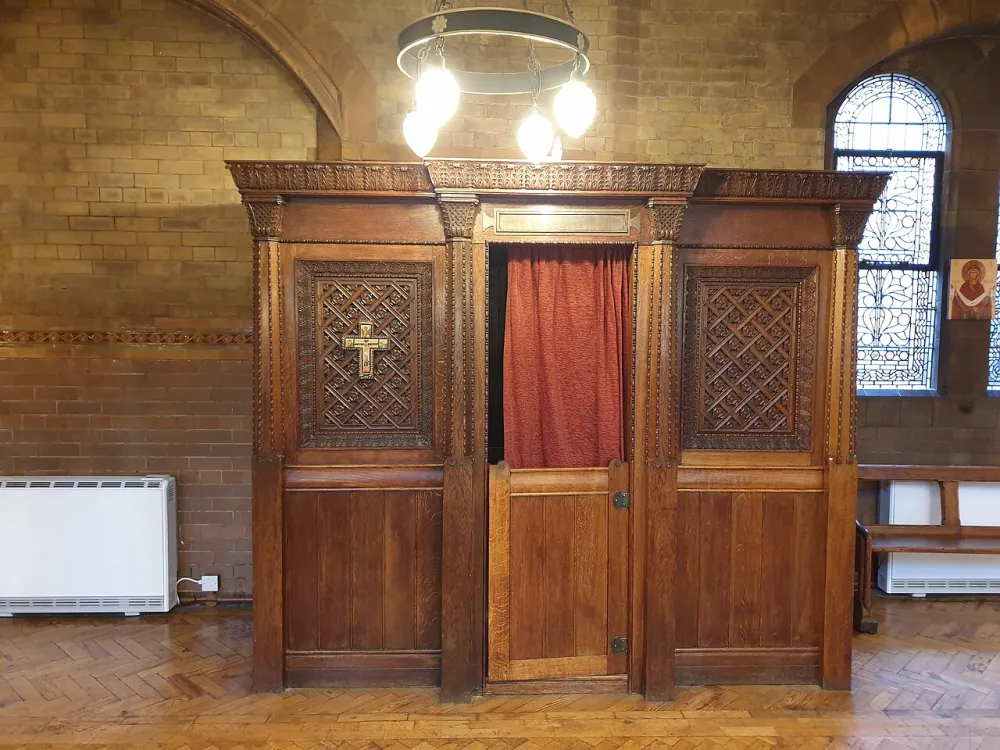 Cathedral of Holy Family (Ukrainian church), London — exterior