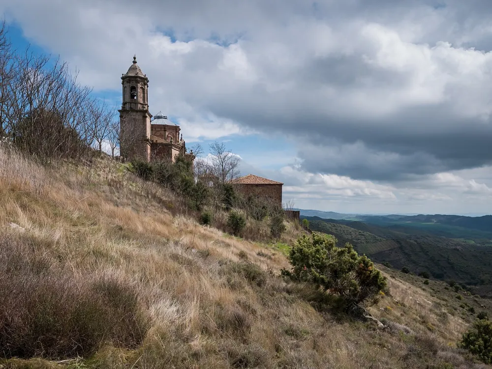 Basilica of Saint Gregory Ostiense , Sorlada — exterior