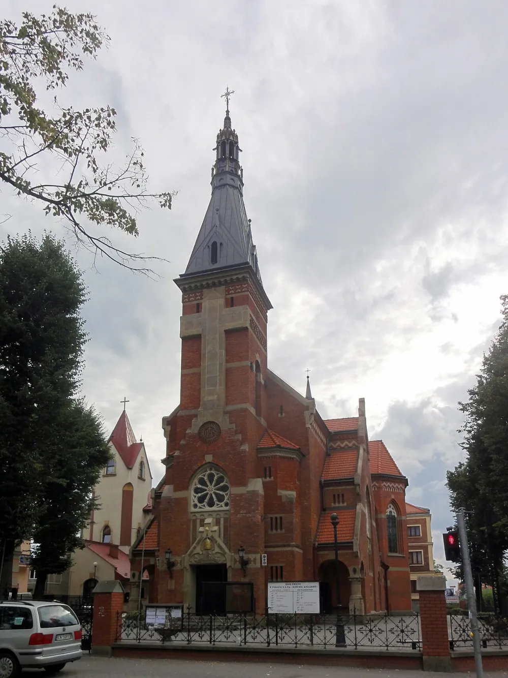 Najświętszego Serca Pana Jezusa, Nowy Sącz, Nowy Sącz — exterior