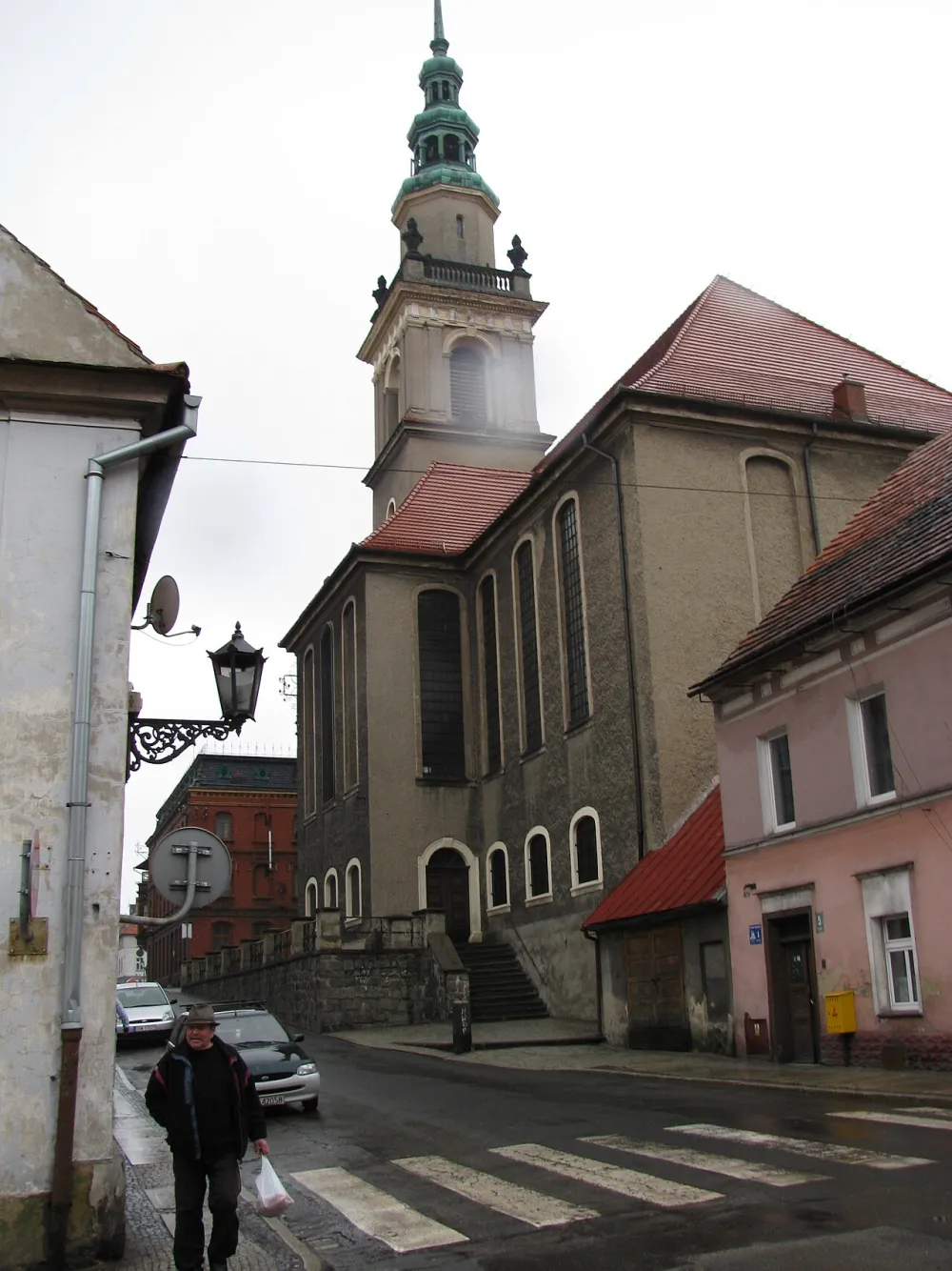 Św. Apostołów Piotra i Pawła, Świebodzice, Świebodzice — exterior