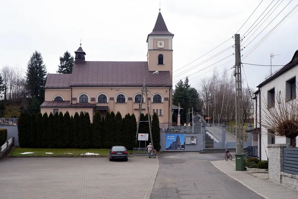 Najświętszego Serca Pana Jezusa, Owsiszcze, Owsiszcze — exterior