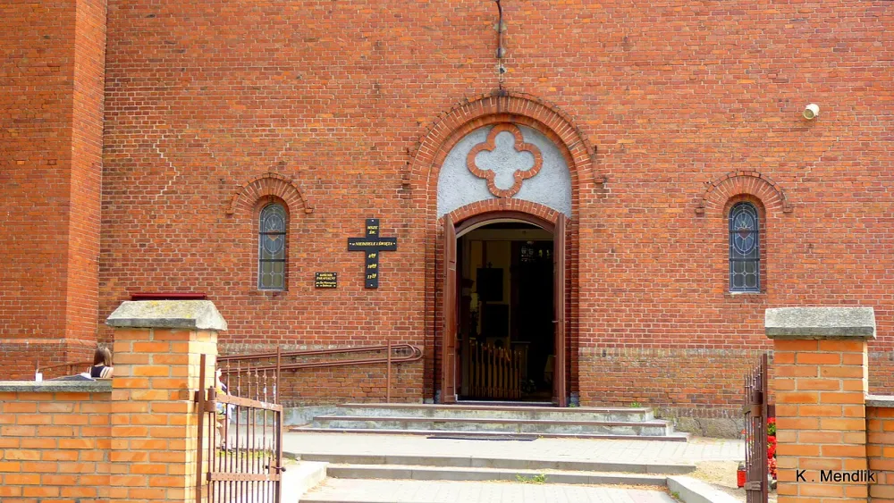 Św. Wawrzyńca, Dobrcz, Dobrcz — exterior
