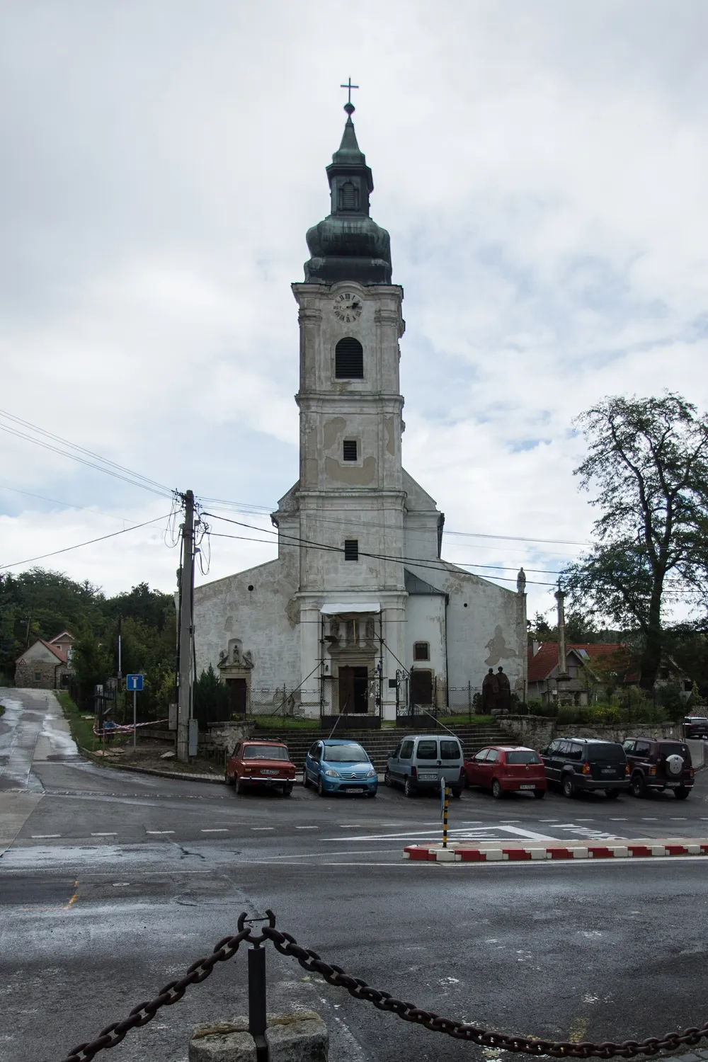Farský kostol Svätého kríža (Devín), Bratislava — exterior