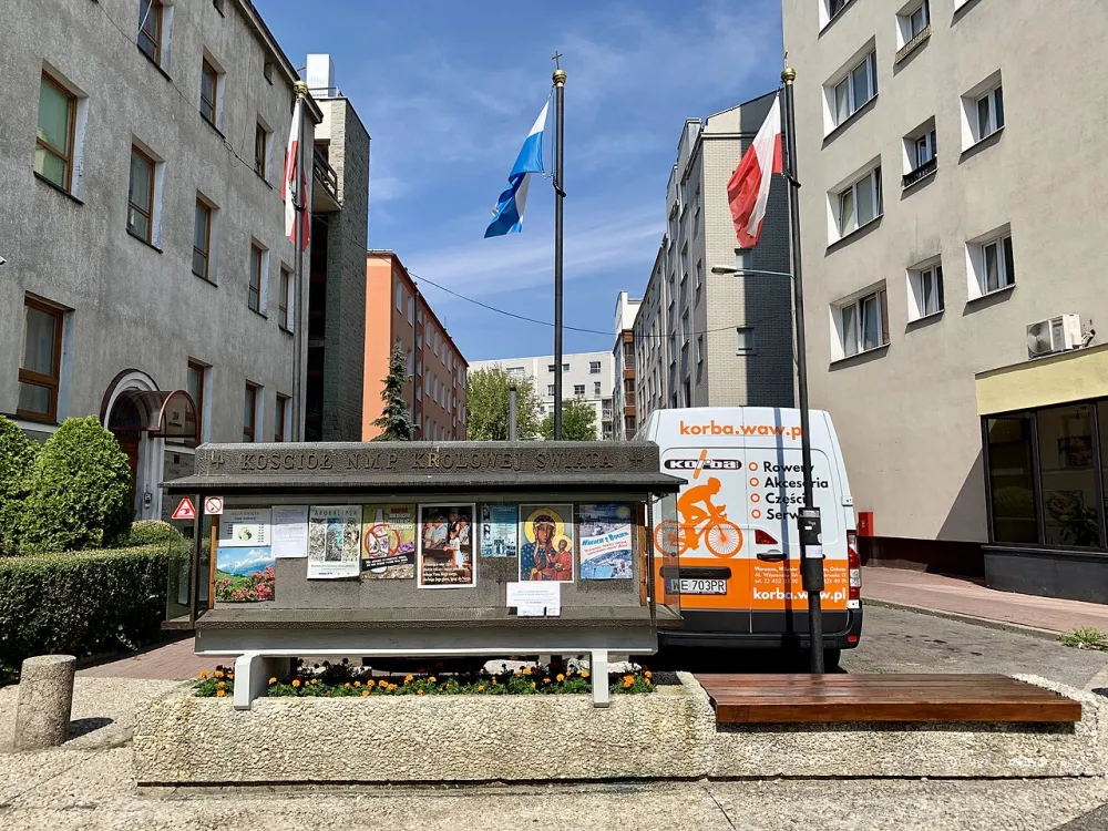 Najświętszej Maryi Panny Królowej Świata, Warszawa, Warszawa — exterior