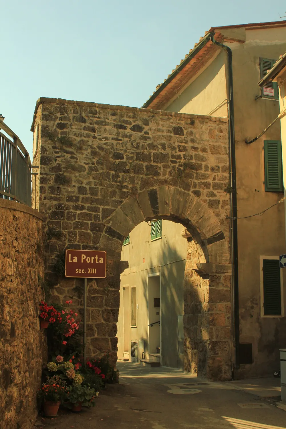 Chiesa dei Santi Michele e Silvestro - Travale, Montieri — exterior