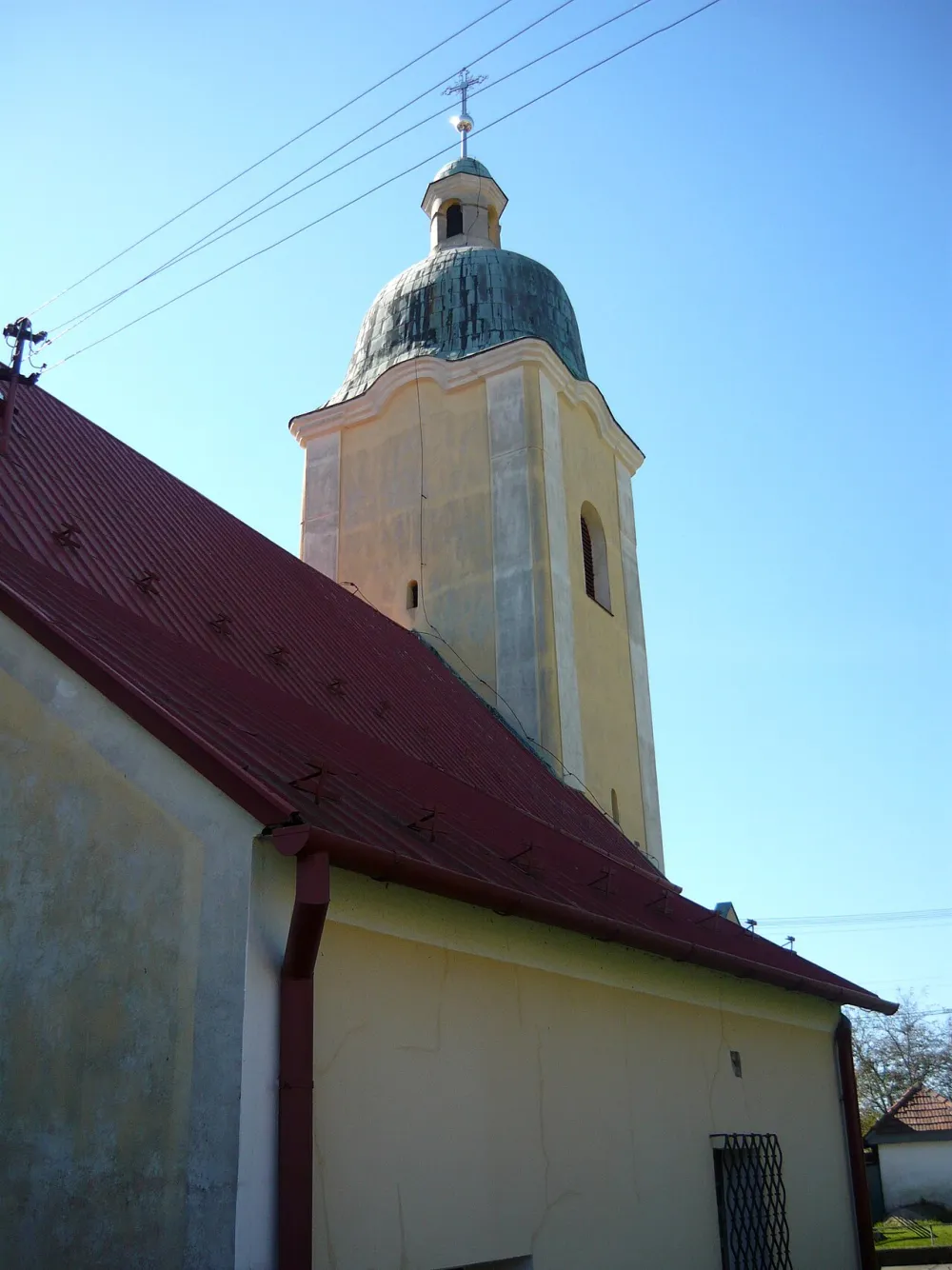 Farský kostol nanebovzatia Panny Márie (Šimonovany), Partizánske — exterior