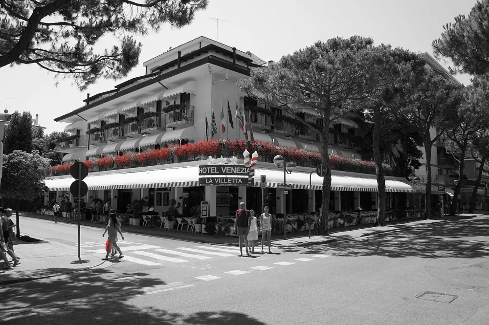Chiesa del Sacro Cuore di Gesù (Lido di Jesolo, Jesolo), Jesolo — exterior