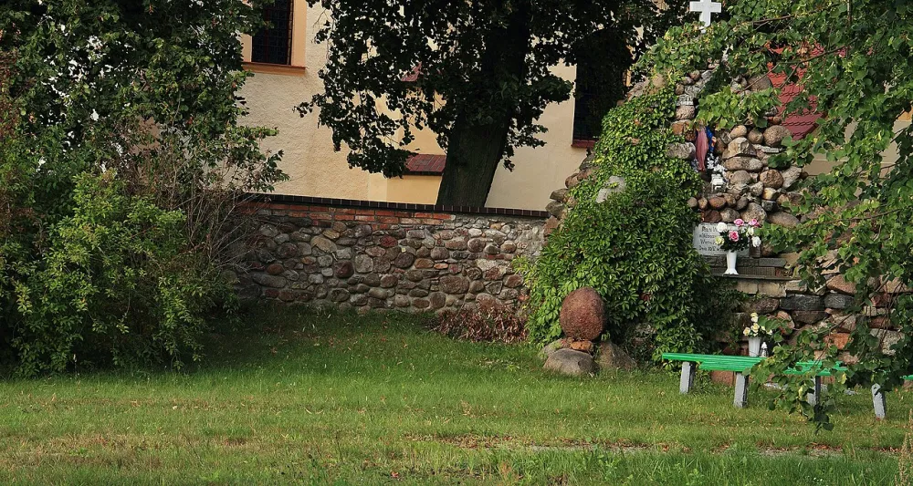 Św. Michała Archanioła, Sobin, Sobin — exterior