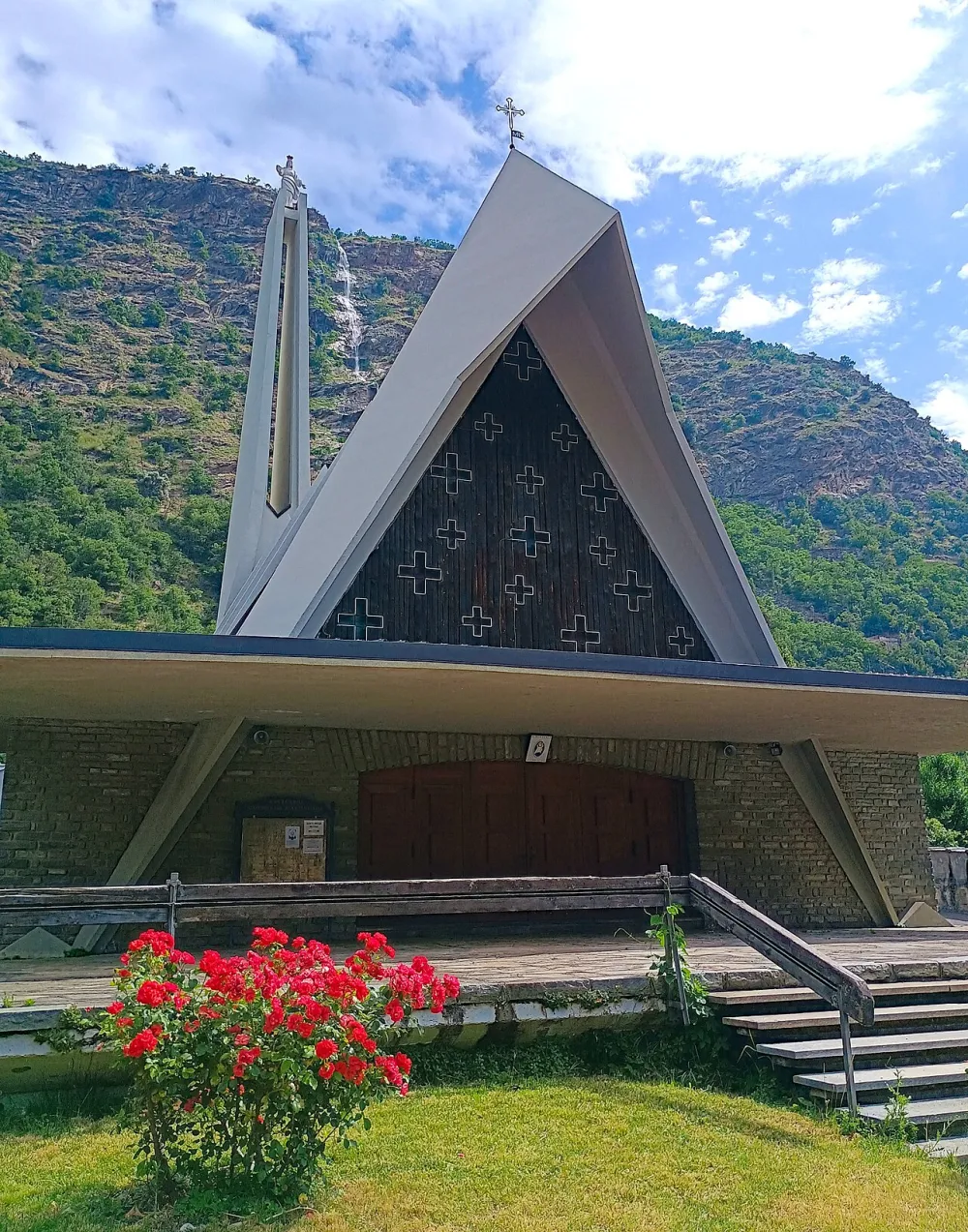 Santuario della Madonna del Rocciamelone (Pietrastretta, Mompantero), Mompantero — exterior