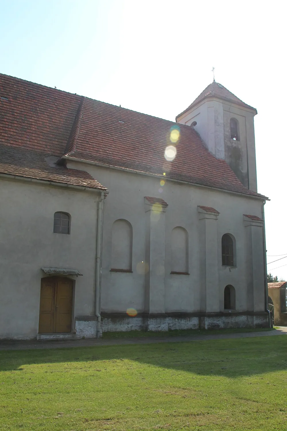 św. Andrzeja, Nowaki, Nowaki — exterior