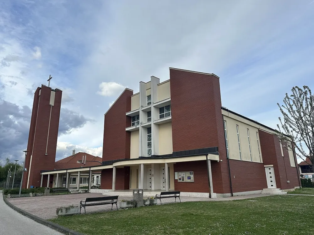 Crkva Muke Isusove, Zagreb — exterior