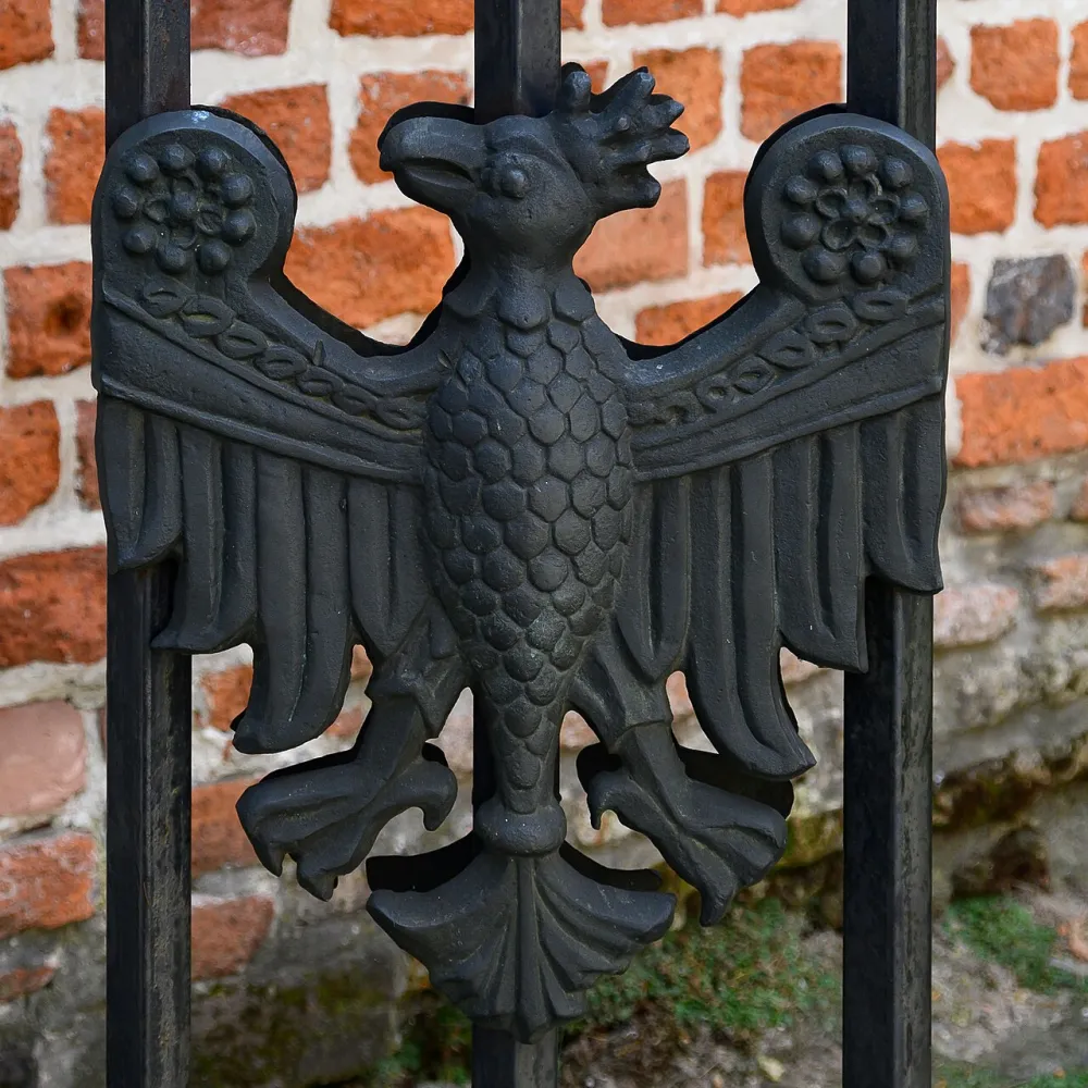 Dziesięciu Tysięcy Męczenników, Niepołomice, Niepołomice — exterior