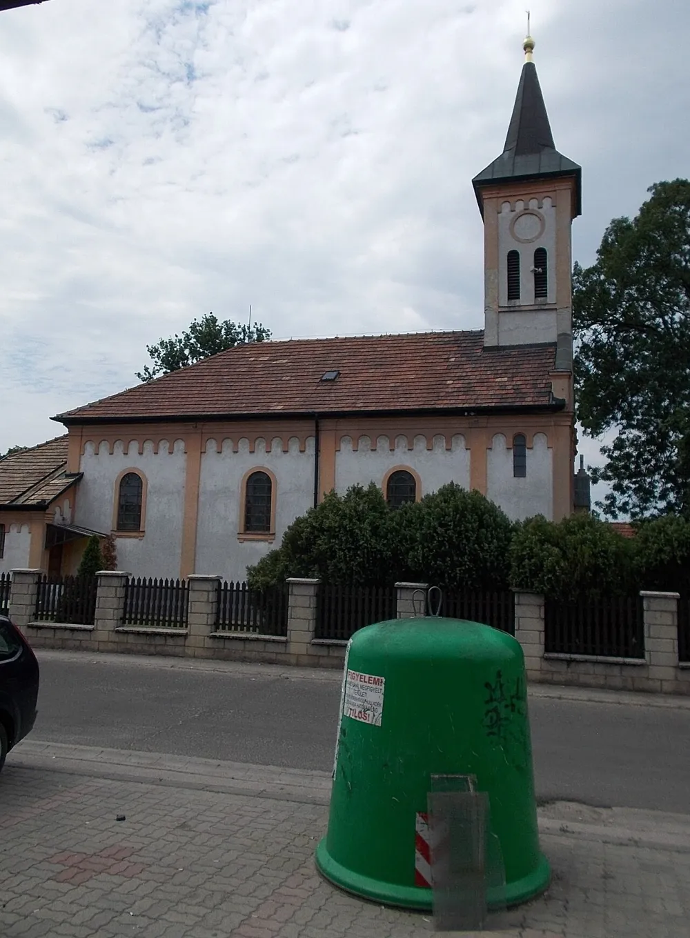 Jézus Szíve-templom, Szigethalom — exterior
