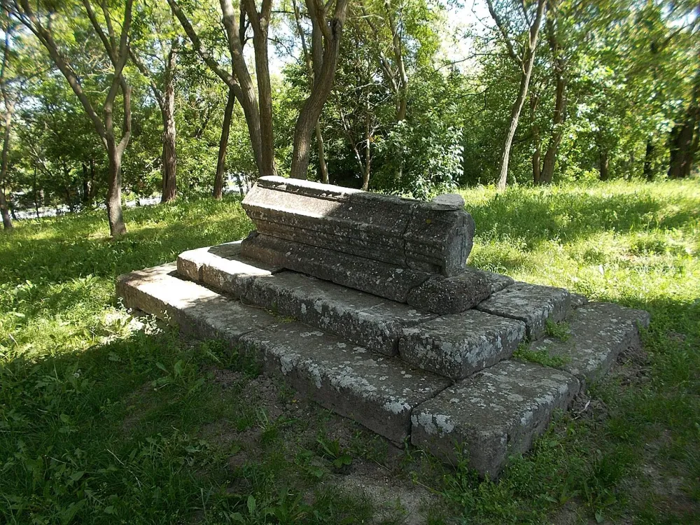 Szent György-templom, Gárdony — exterior