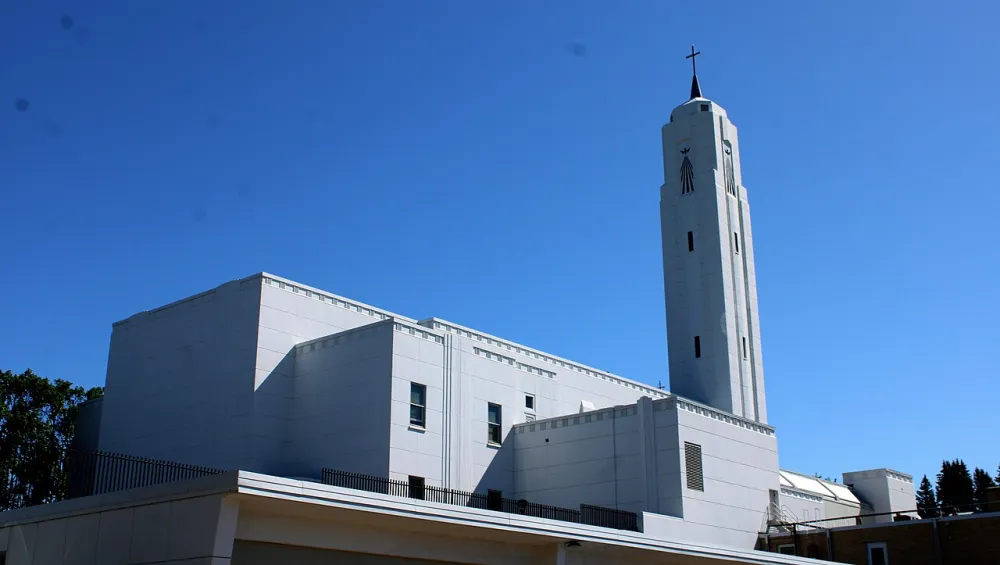 Cathedral of The Holy Spirit, Bismarck — exterior