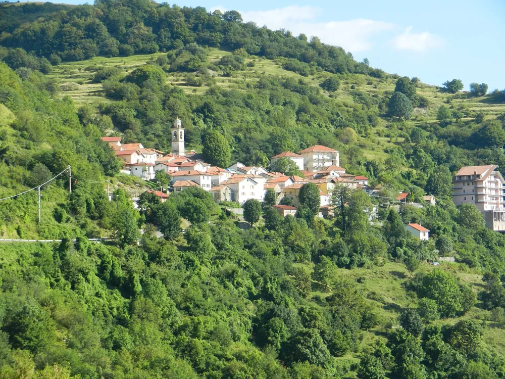Chiesa di Nostra Signora della Neve e San Gaetano (Alpe, Vobbia), Vobbia — exterior