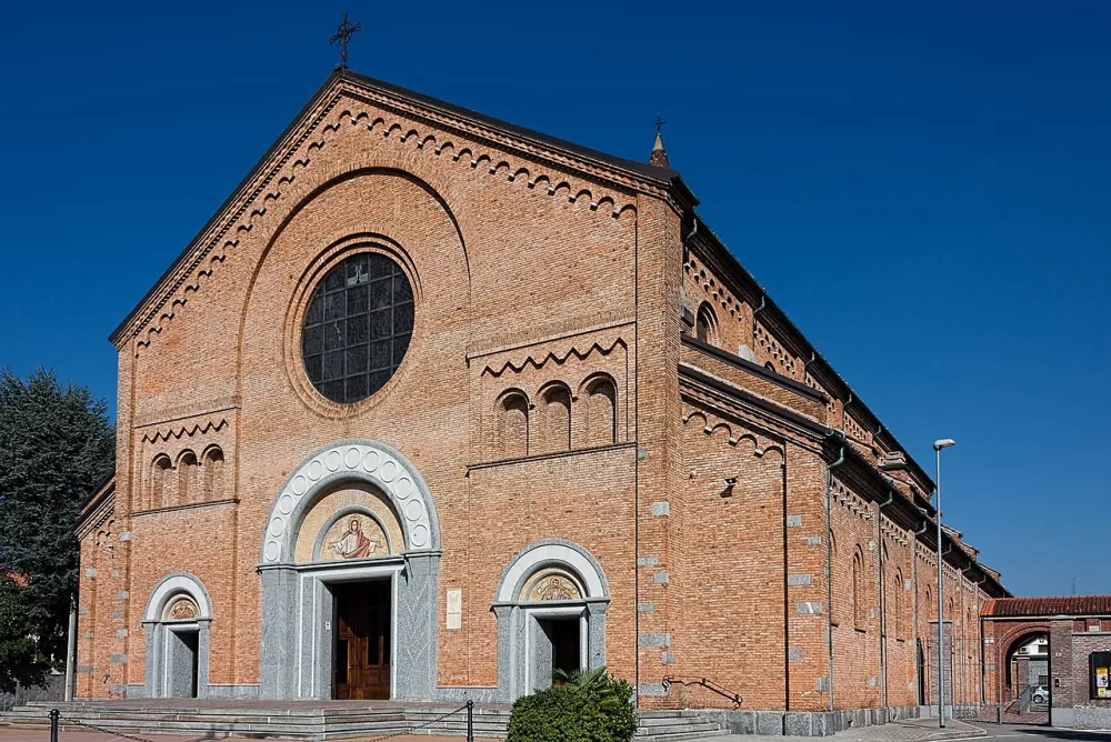 Chiesa dei Santi Apostoli Pietro e Paolo (Sacconago, Busto Arsizio), Busto Arsizio — exterior