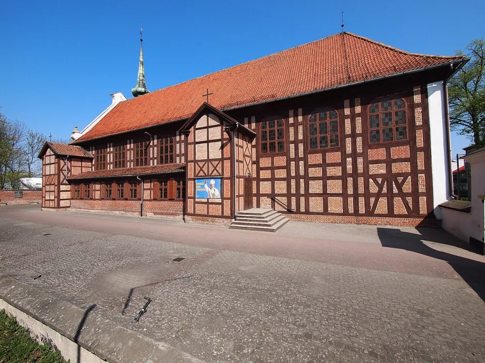 Matki Boskiej Nieustającej Pomocy, Malbork, Malbork — exterior
