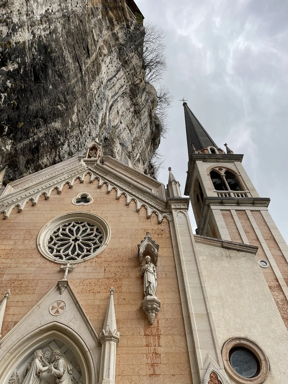 Santuario della Madonna della Corona (Ferrara di Monte Baldo), Ferrara di Monte Baldo — exterior