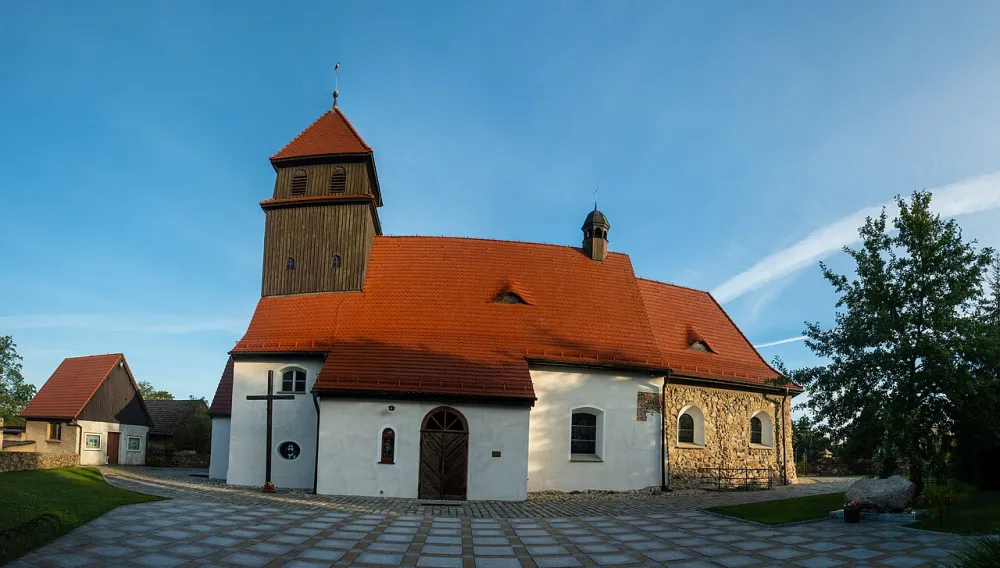 św. Mikołaja, Kozłów, Kozłów — exterior